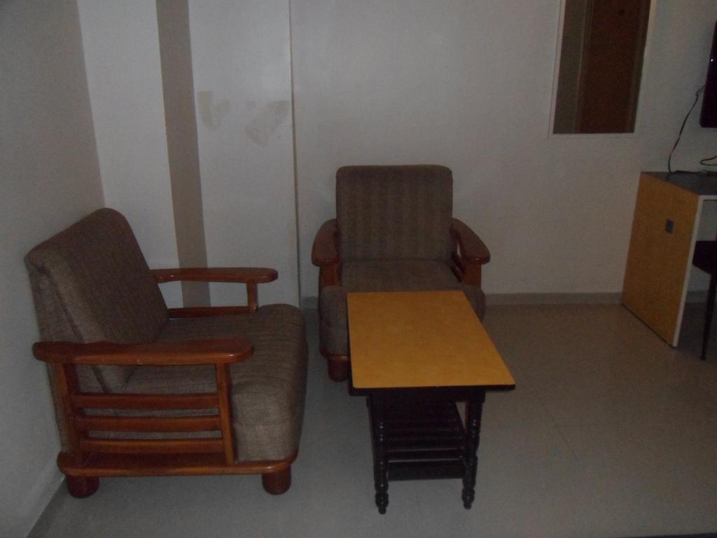Hotel Dudawat 아흐메다바드 객실 사진