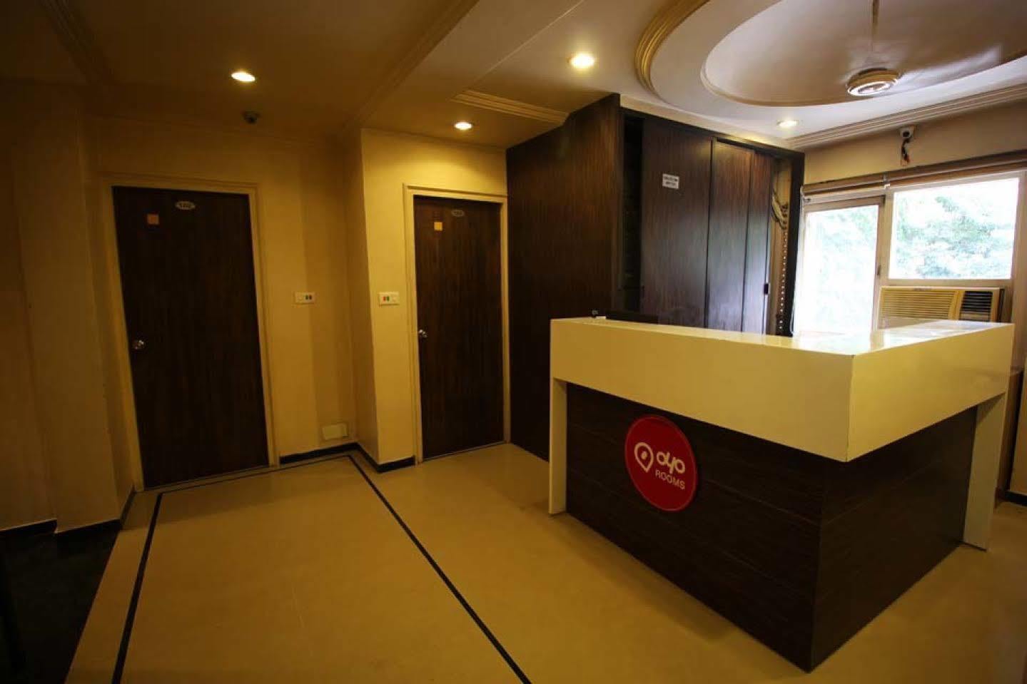 Hotel Dudawat 아흐메다바드 외부 사진